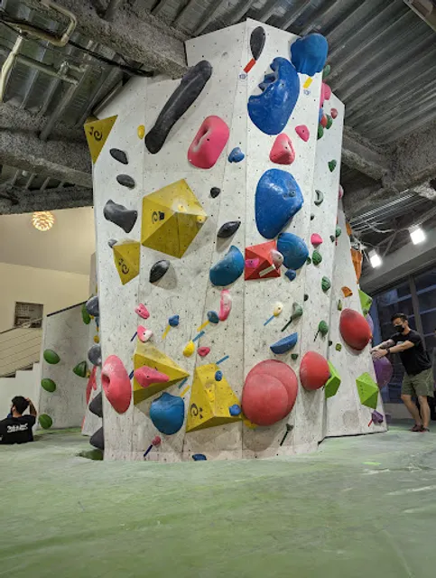 B-PUMP TOKYO Akihabara