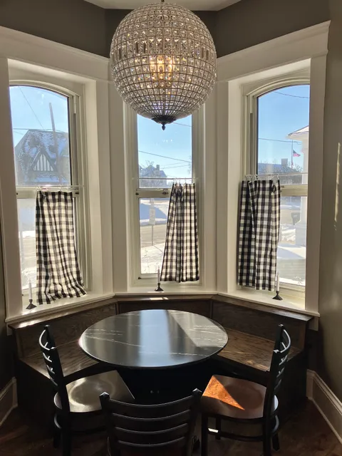 Virgil's Coffee House & Creamery