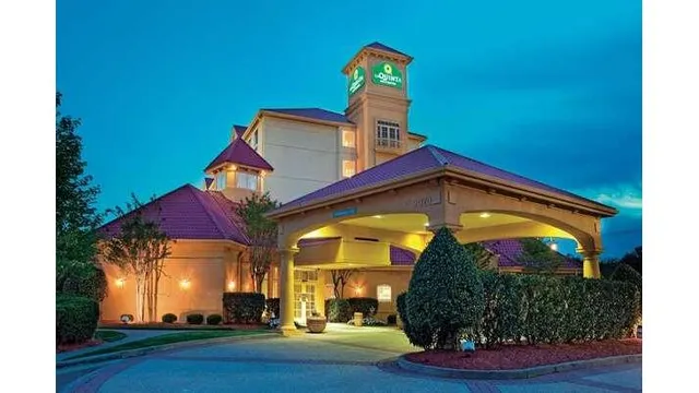 La Quinta Inn & Suites by Wyndham Winston-Salem