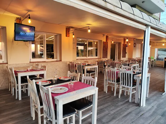 Posada de Lapaman, Asador-Restaurante