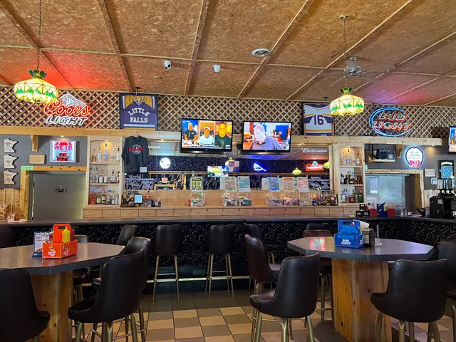 Main Gate Bar & Grill