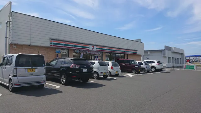 7-Eleven Ashikaga Tonya Housing Estate