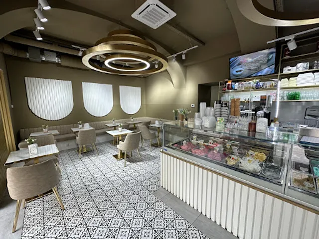 Milano Cafe & Gelato Koscher