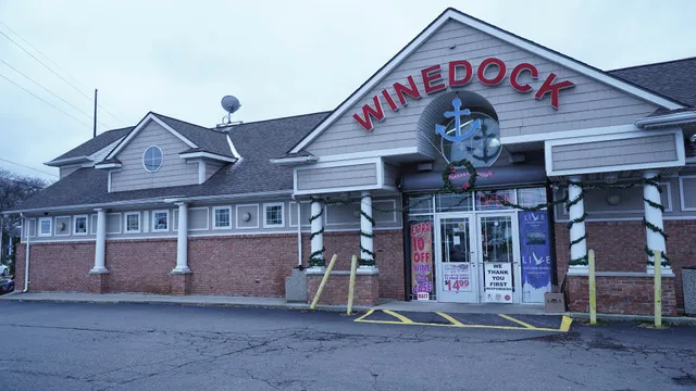 Wine Dock Liquor & Deli