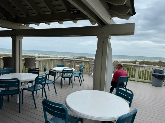 Ocean Creek Beach bar