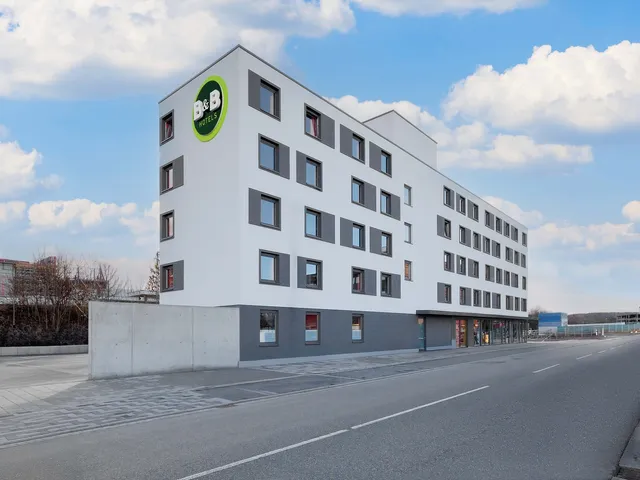 B&B HOTEL Böblingen