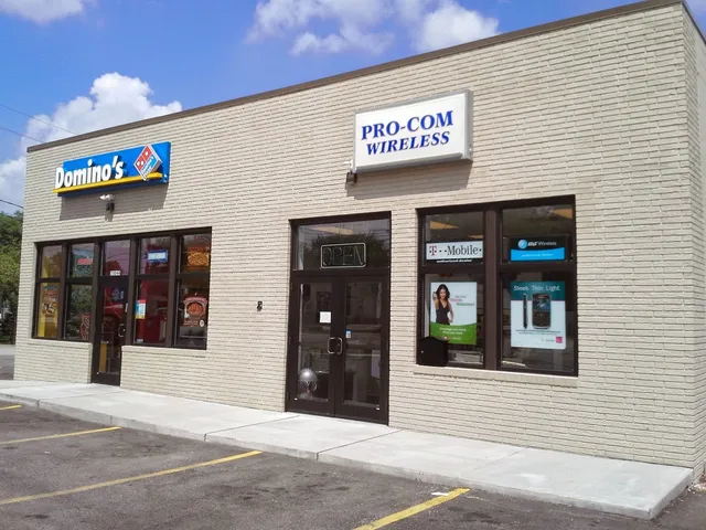 PROCOM WIRELESS - CELL PHONE REPAIR