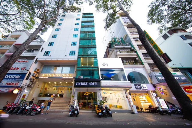 Vintage Hotel & Spa - Khách Sạn & Spa Bến Thành