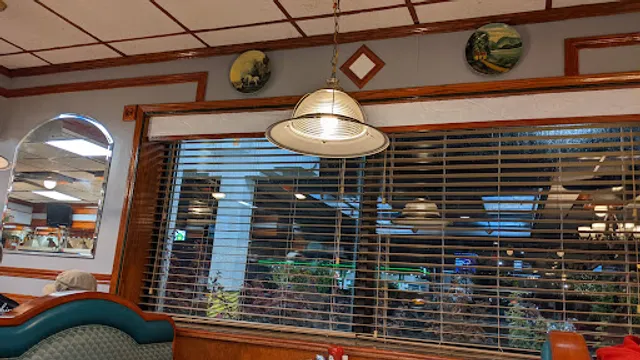 Full Moon Family Restaurant