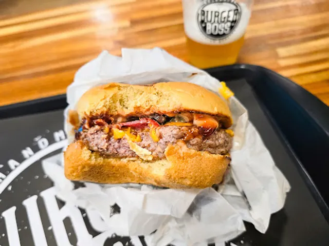 Burger Boss, terminal 2 (ala leste)