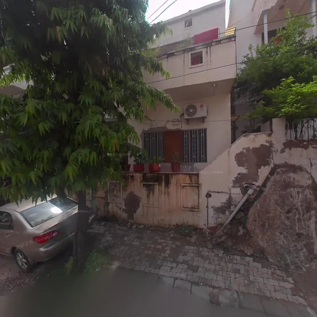 "Daar-E-Qayam" Kayamkhani Guest House