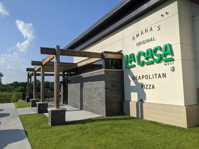 La Casa Pizzaria West at Pacific Springs