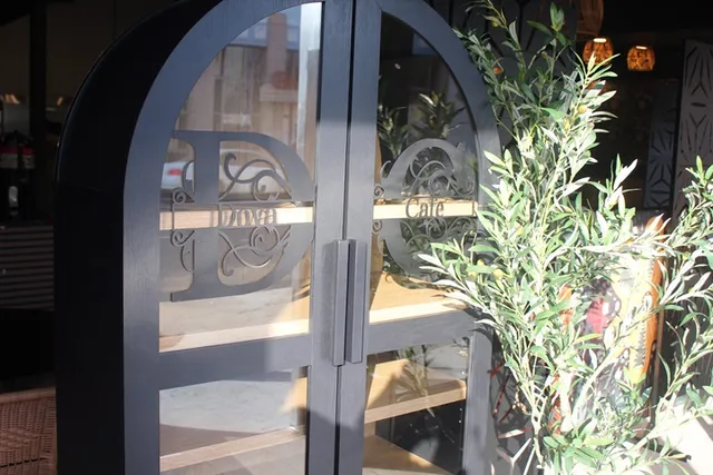 Dova Cafe