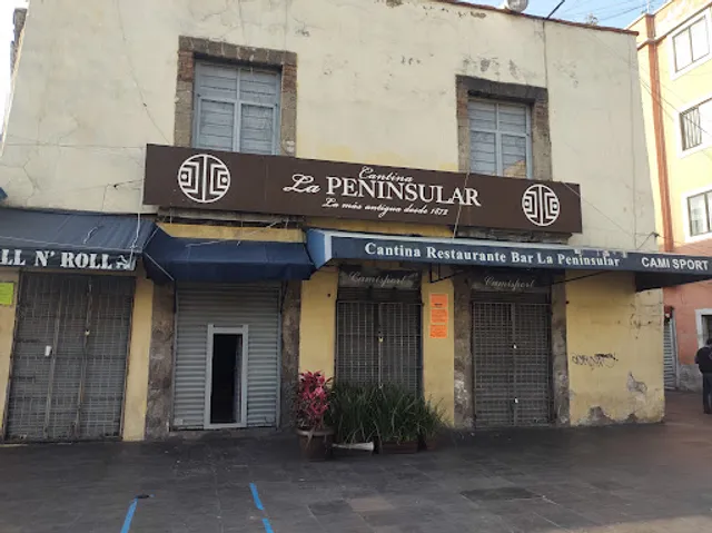 Cantina La Peninsular