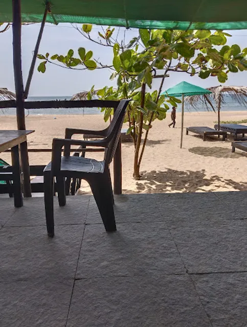 Happy Panda Beach Shack