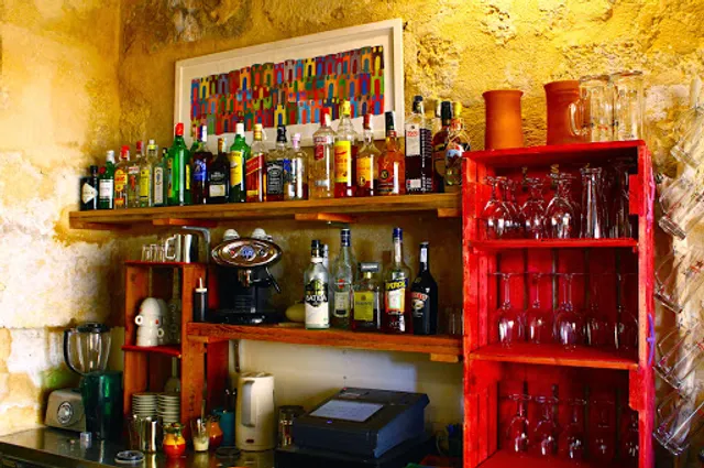 BON VENT Café & Bar.