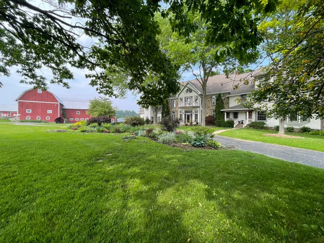 The Willowicke Inn (formerly Topliff's Tara Bed & Breakfast)