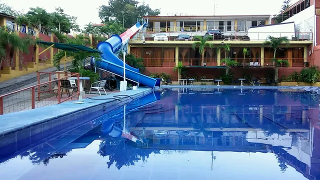 Centro Turistico Cabinas Villa Nueva