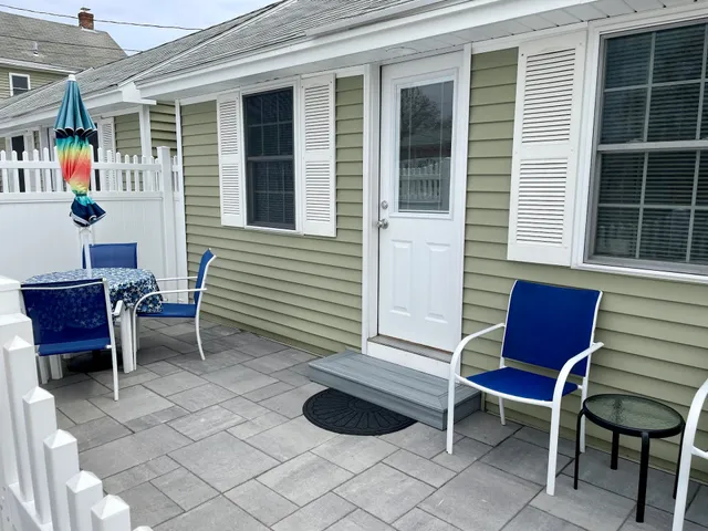 Moontide Motel, Cabins, and Apartments