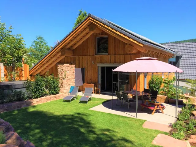 Holzhauszeit - Corinna & Klaus Wagner