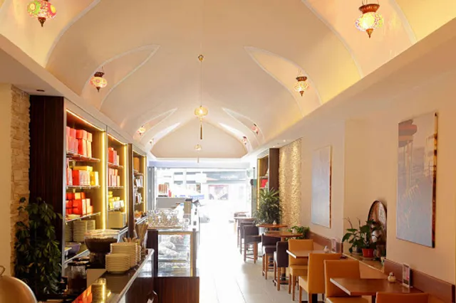 Efendi Bey Patisserie & Café