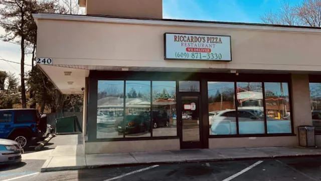 Riccardo's Pizza & Restaurant