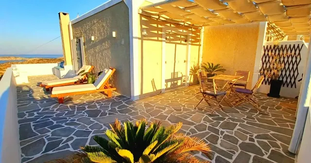 Agnadema Luxury Residences in Schinousa