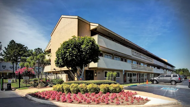 Fair View Inn & Suites