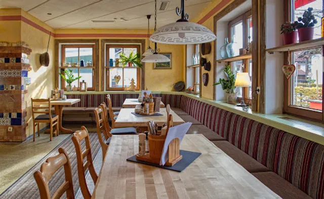 Tante Paula Burgberg