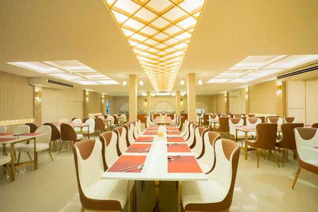 Vedaa Indian Restaurant & Bar