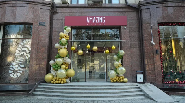 Amazing Store