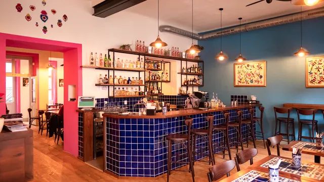 Las Adelitas (Petrská)