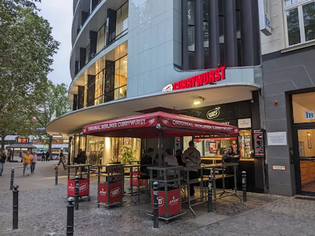 Curry Wolf - Currywurst am Ku'damm