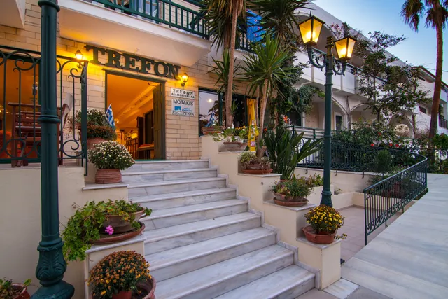 Trefon Hotel Apartments & Family Suites