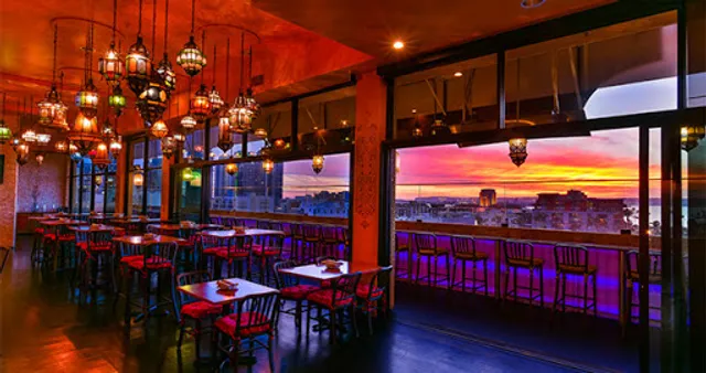 GlassDoor Restaurant