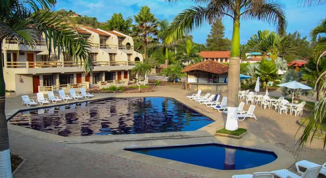 Hotel Baja Montañita