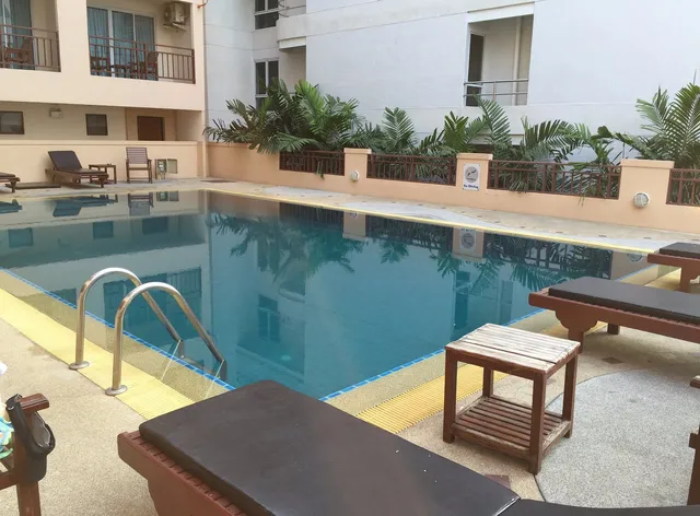 The BJ Holiday Lodge