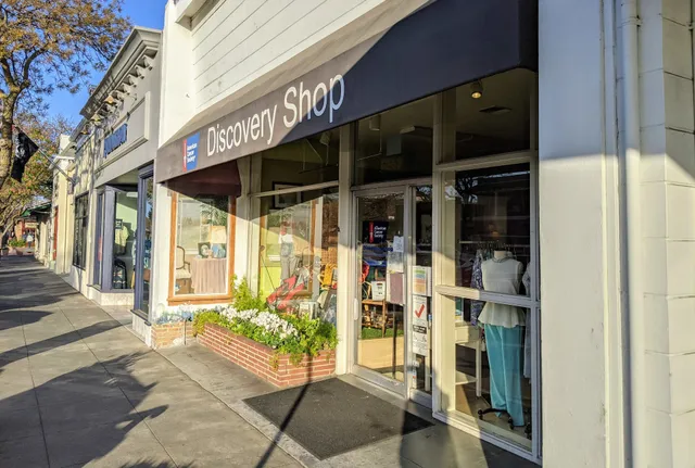 American Cancer Society Discovery Shop - Los Altos, CA
