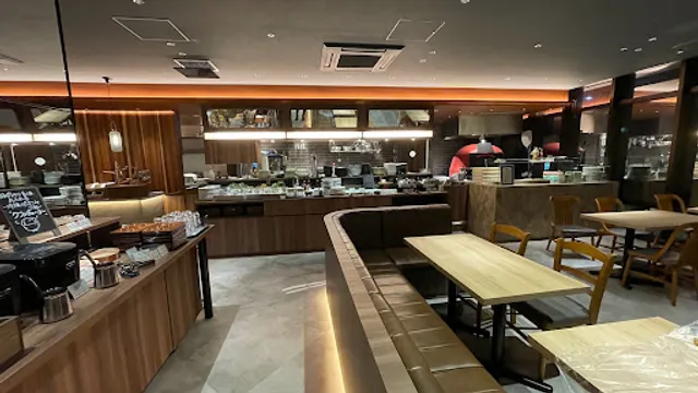 PIZZA SALVATORE CUOMO おもろまち