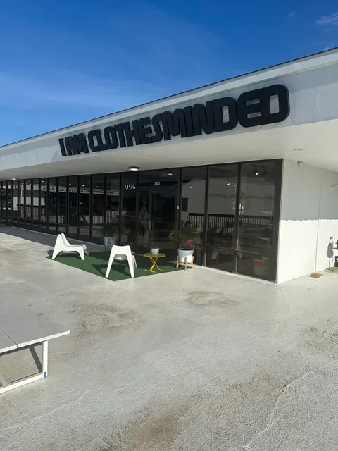 I Am Clothesminded Vintage