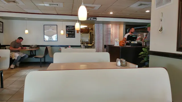 Lisa's Pizza & Restaurant