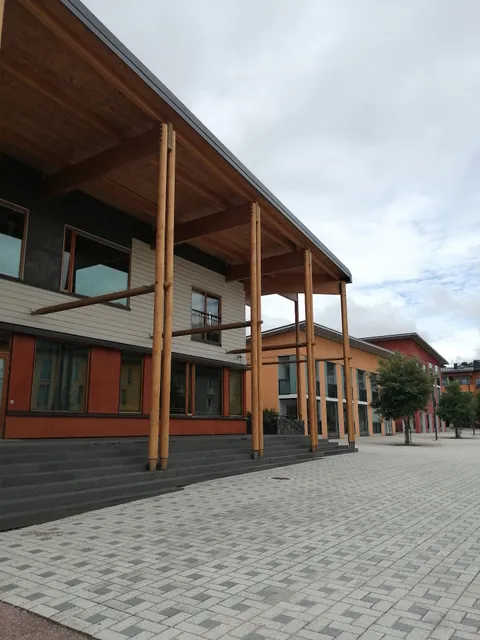 Kylätalo Palttinan asukaspuisto