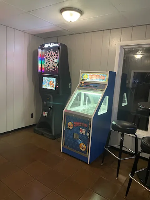 VARSITY CLUB MERRIMAC