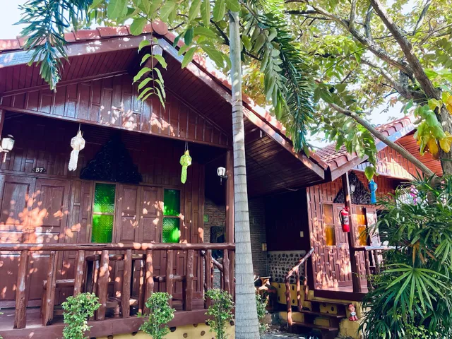 Riverside Retreat Sukhothai Guest House