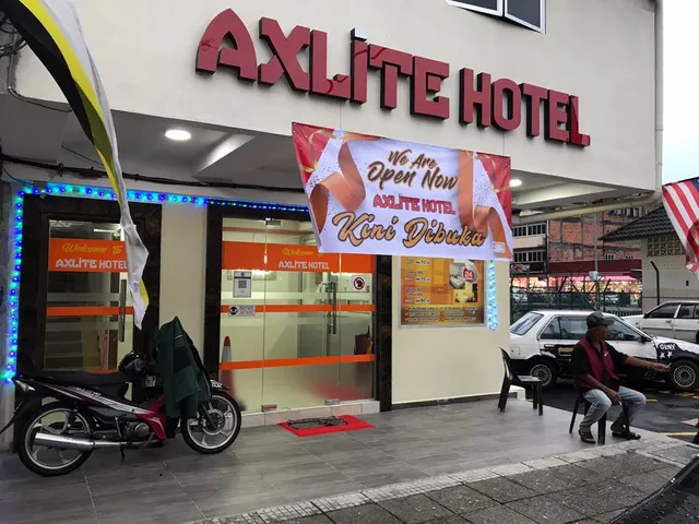 AXLITE HOTEL