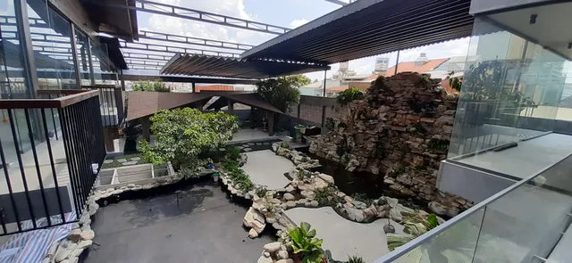 Khách Sạn Hoàng Gia