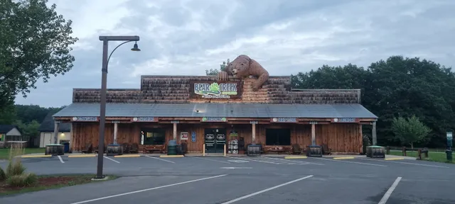 Lake Compounce Campground check-in and store