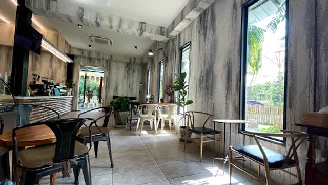 The Rustic Espresso ร้านกาเเฟ เบเกอรี่