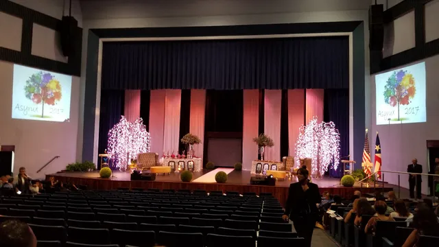 Centro de Bellas Artes de Guaynabo / Fine Arts Center of Guaynabo