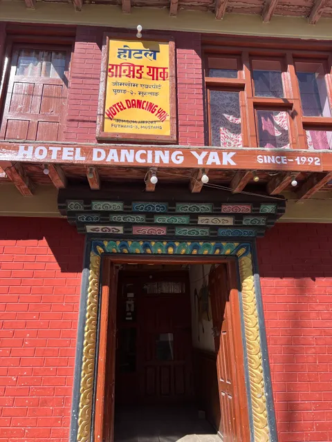 Hotel Dancing Yak